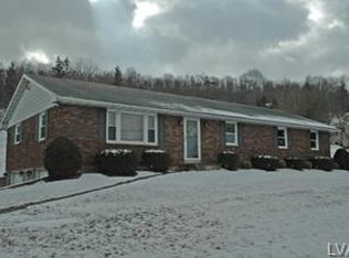 1390 Eagle Point Rd, Kutztown, PA 19530