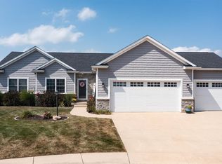 344 Lynnea Ct, Park View, IA 52748