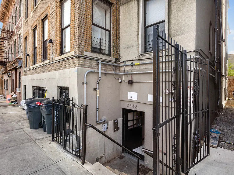 2342 Atlantic Ave #5D — Photo 14