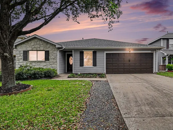 2910 Meiko Dr, Houston, TX 77045