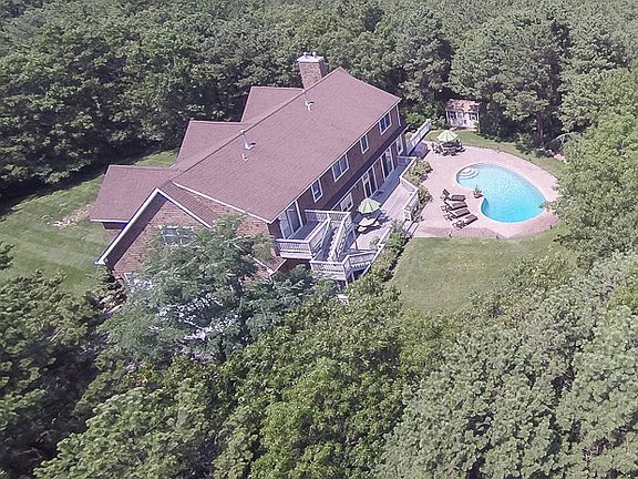 3rd image of 42 Corbett Dr