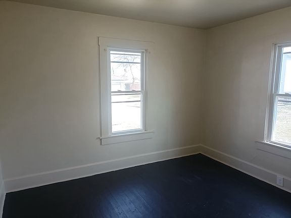 4th image of 1519 Indiana St