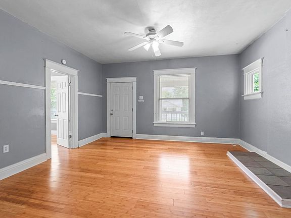4th image of 1023 N Middle St