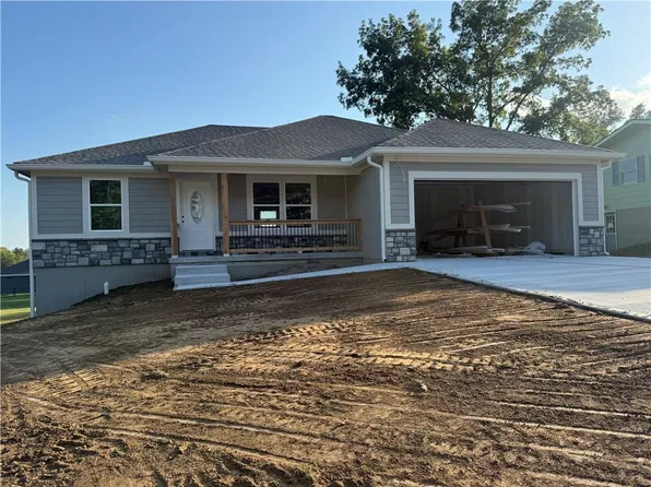 2805 Franklin Ave, Lexington, MO 64067