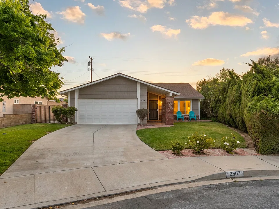 2507 Moss Cir