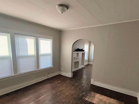 2nd image of 11014 Astoria Blvd