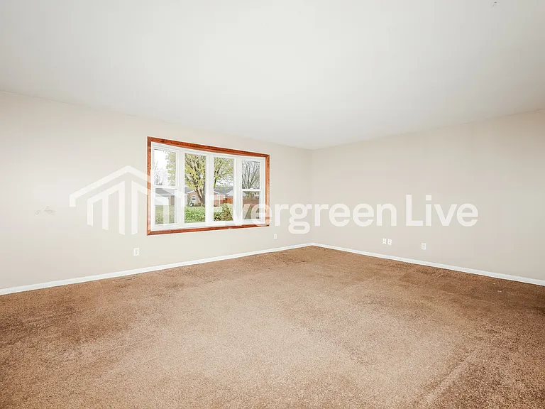 4571 Sylvan Oak Dr — Photo 3
