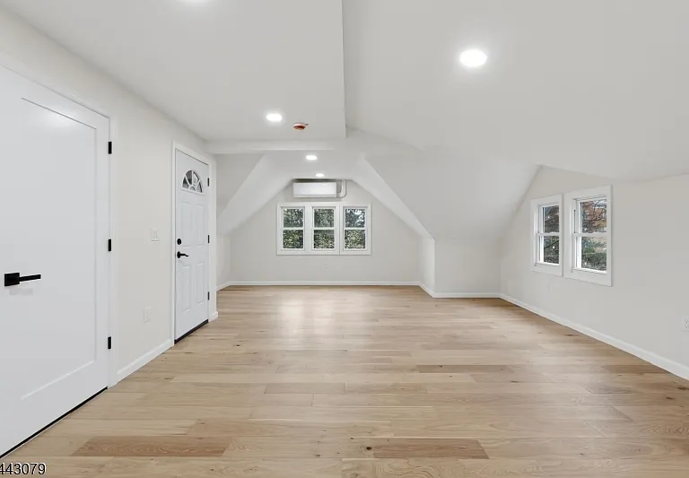 82 Grove St #4 — Photo 2