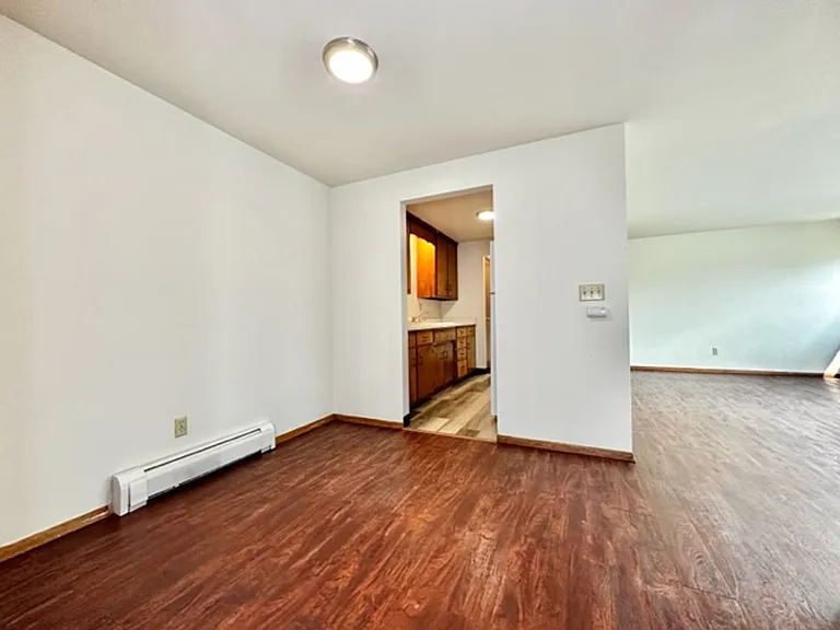 1012 Lime Kiln Rd — Photo 5