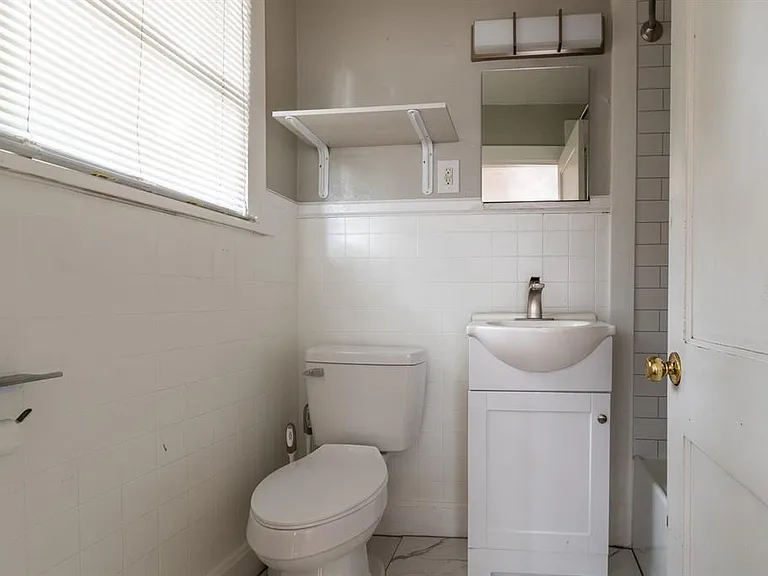 2523 NW 6th St #3 — Photo 7