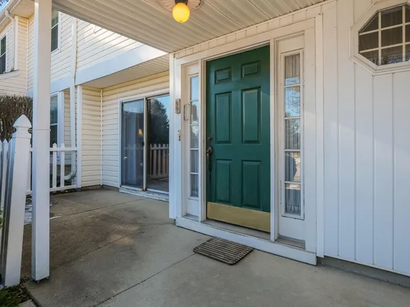 99 Briarcliff Ct #99, Glen Mills, PA 19342