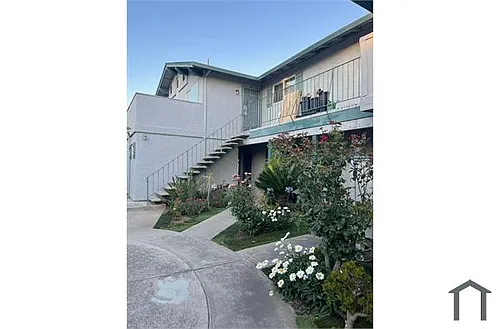 1332 Lick Ave #4 Photo 1