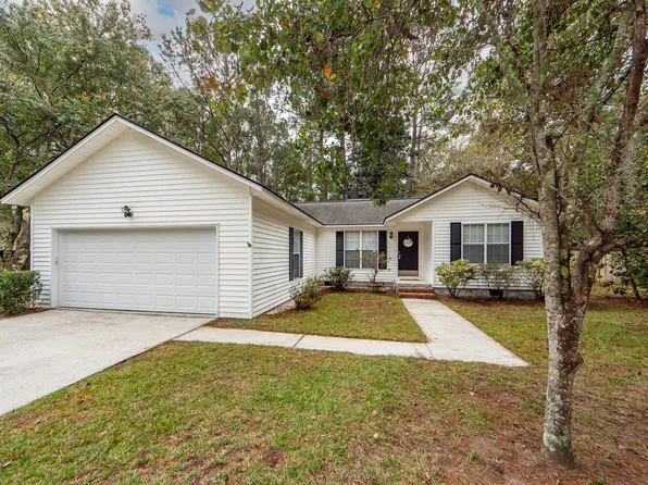 1953 Walkers Ferry Pl, Johns Island, SC 29455