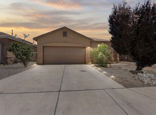 860 Kipuka Dr NW, Albuquerque, NM 87120