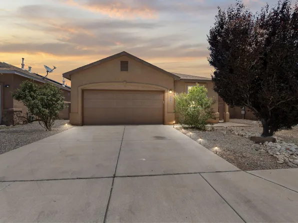 860 Kipuka Dr NW, Albuquerque, NM 87120