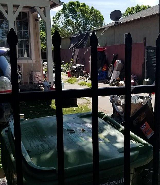 2nd image of 604 El Paseo Dr