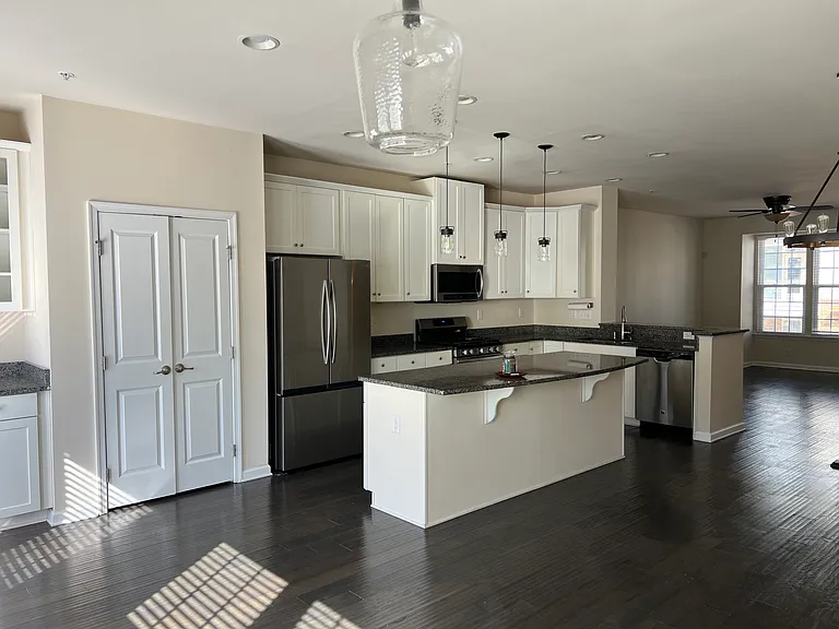 11909 Shire Walk Trl — Photo 3