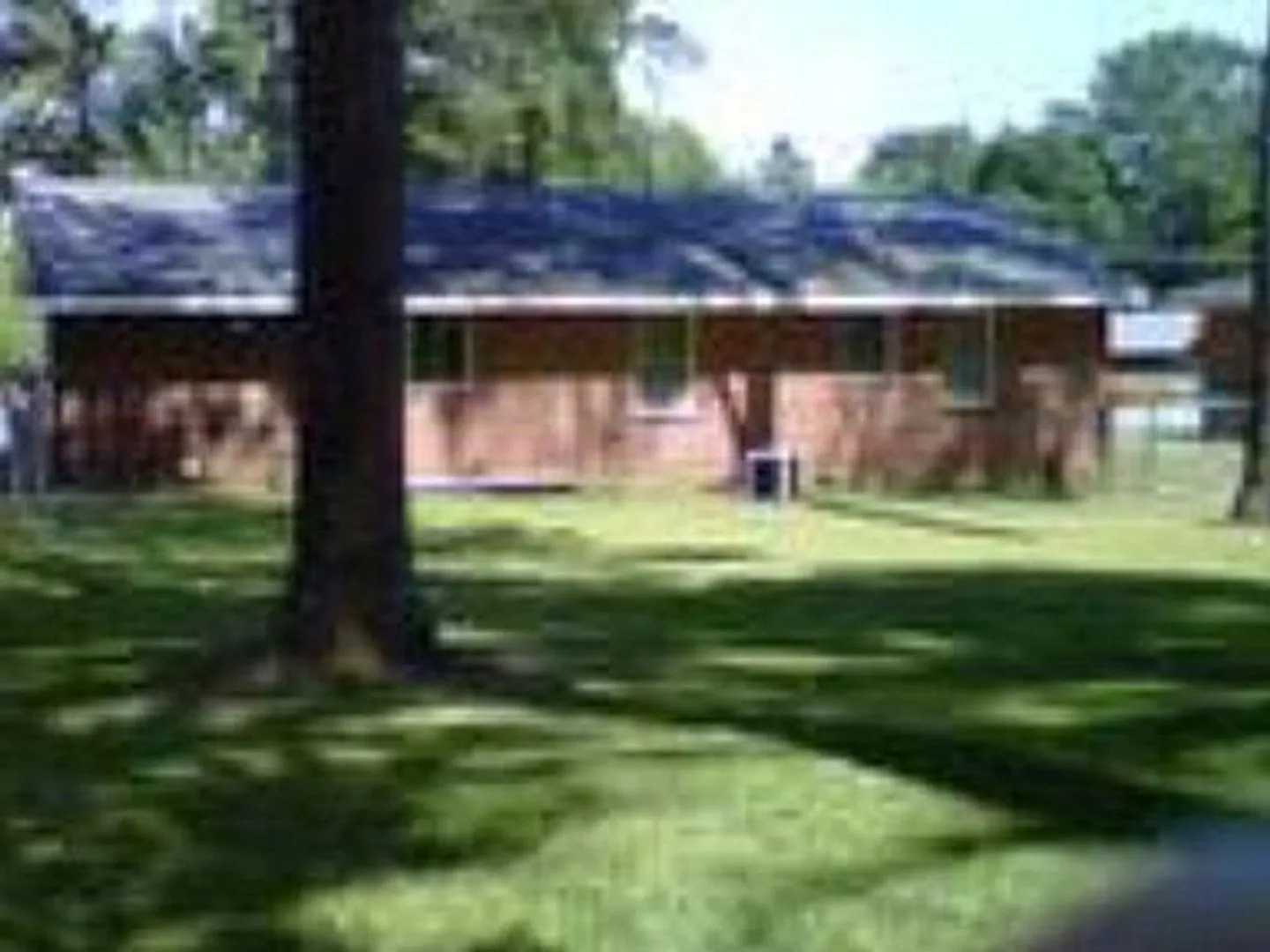 3 Bedroom 1 Bath Midtown — Photo 2