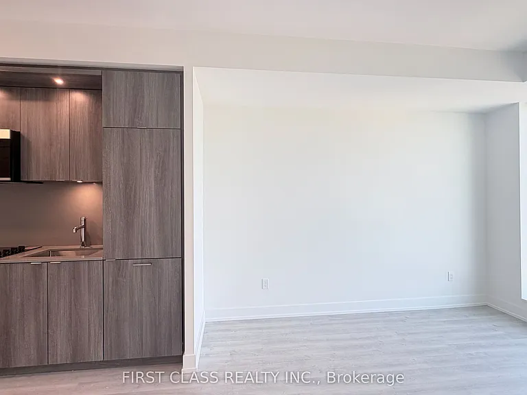 25 Cordova Ave #1407 — Photo 7