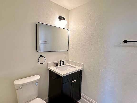 5th image of 509 Park Blvd #206