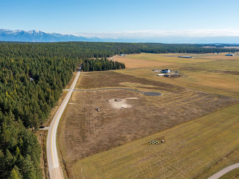1st image of 46 Stampede Dr