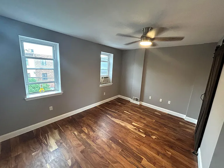 2178 E Cumberland St — Photo 9