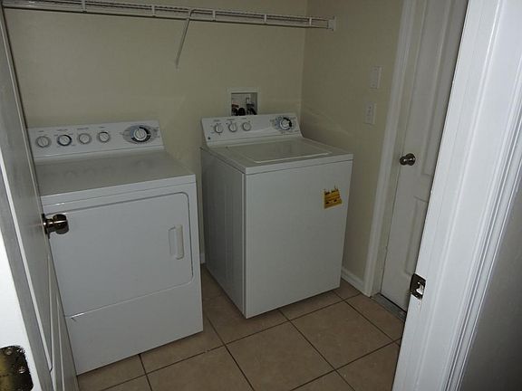 5th image of 2610 43rd St W