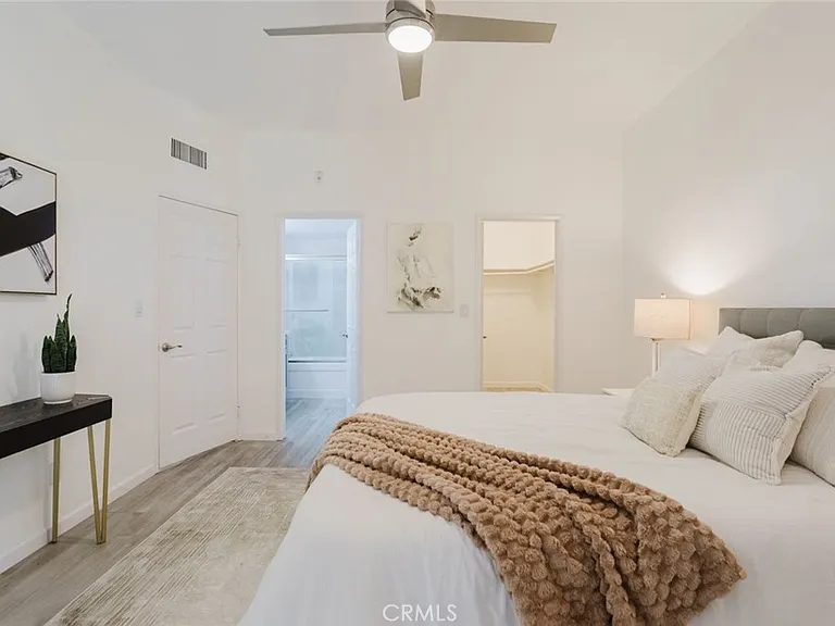435 E Valencia Ave #105 — Photo 24