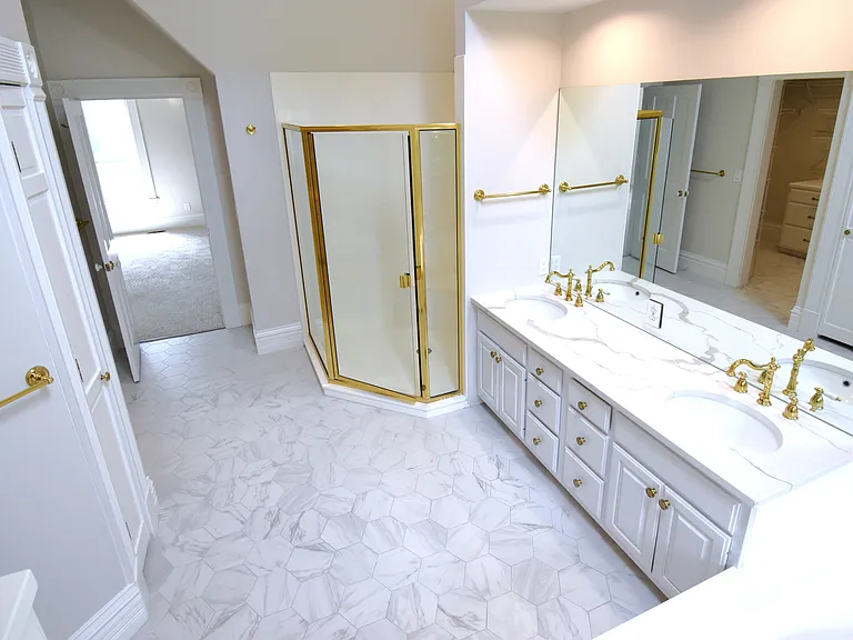 2105 S Fillmore St — Photo 25
