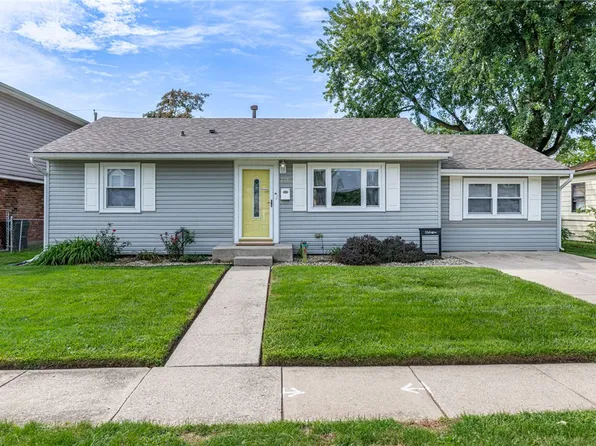 238 Fitchland Dr, Fairborn, OH 45324