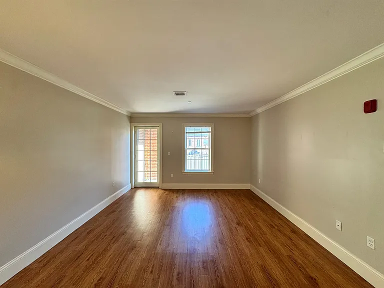 286 Main St #201 — Photo 12