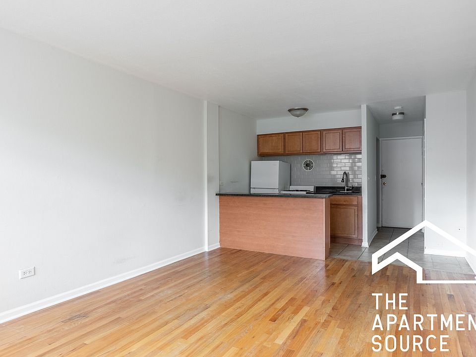 1st image of 5847 N Winthrop Ave APT 202