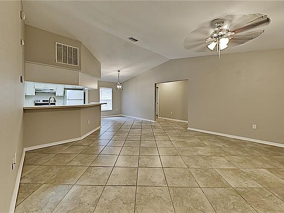 4th image of 4301 N 37th St