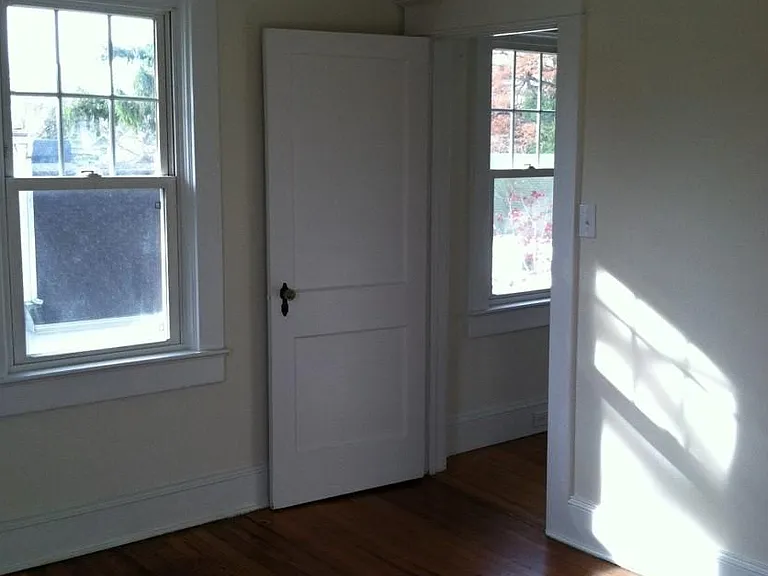 704 SE 2nd St — Photo 18