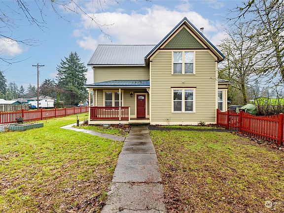 2nd image of 116 E Harris Avenue