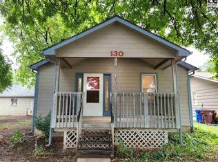 130 N Cedar St, Lindsborg, KS 67456