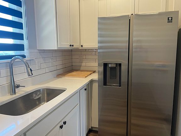 5th image of 1607 Fagan St #109