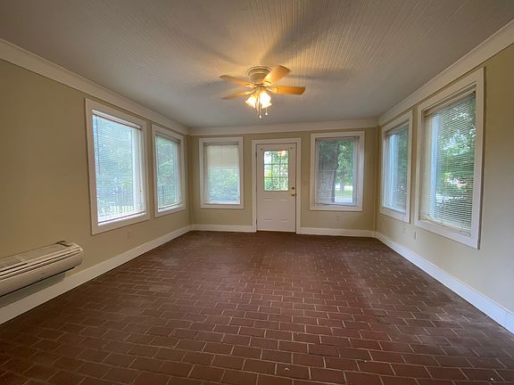 5th image of 400 S Elm St