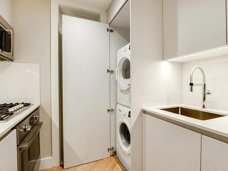 433 Dean St #13 — Photo 15