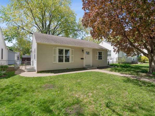 26 Van Buren Ave S, Hopkins, MN 55343