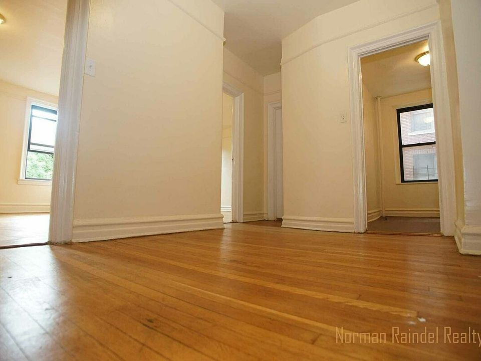 1st image of 55 Parade Pl #5C