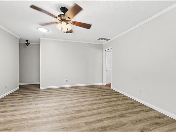 3rd image of 1128 20TH STREET SW