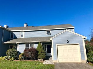 55 Steeple Vw, Sturbridge, MA 01566