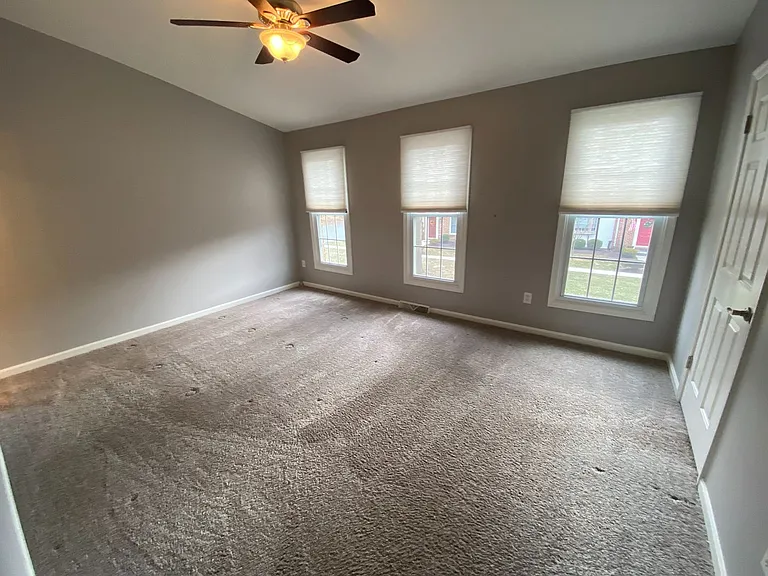 447 Delancey Ct — Photo 7