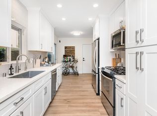222 Evening Star Ln, Newport Beach, CA 92660