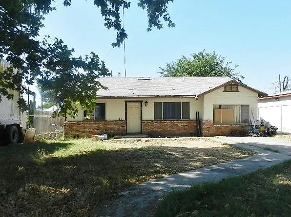 393 De La Guerra St, Planada, CA 95365