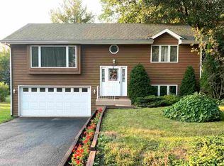 310 Rochester Rd NE, Poplar Grove, IL 61065