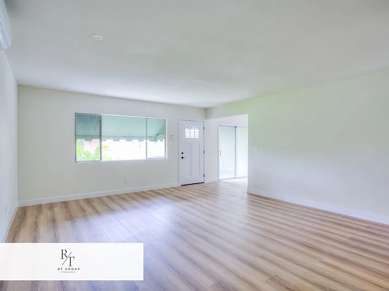 1032 S Golden West Ave #D — Photo 16