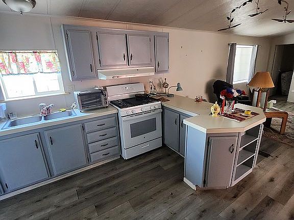 5th image of 329 Sequoia Ave #12