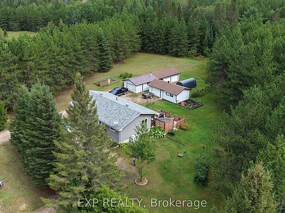 4th image of 716 Cybulski Rd